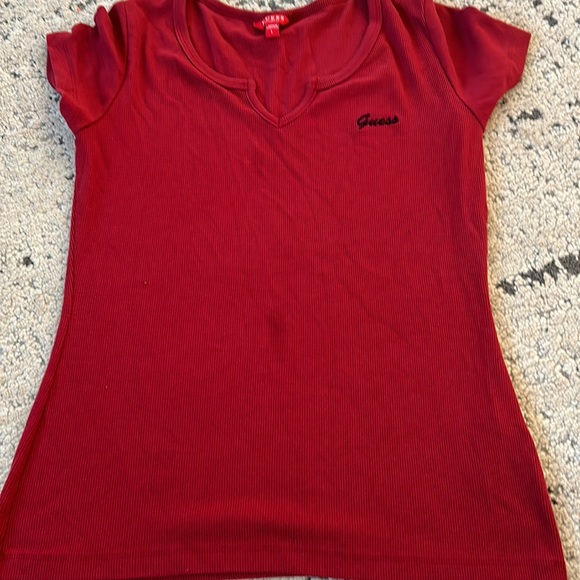 Guess red shirt (two stains) - Picture 2 of 3